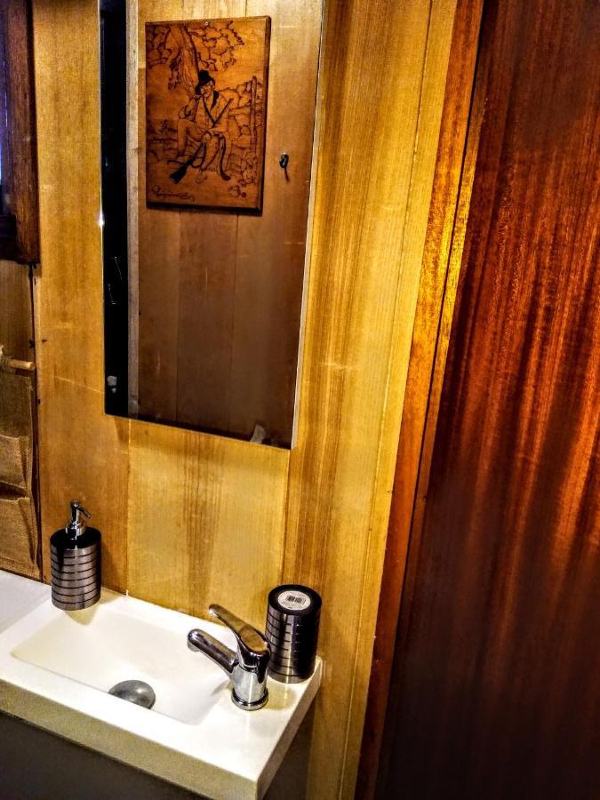 Two Rooms Rustic House - Self Check-In Bukarest Kültér fotó